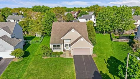 1491 Woodscreek Circle Crystal Lake IL 60014