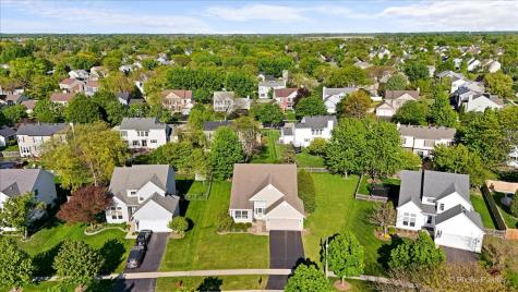1491 Woodscreek Circle Crystal Lake IL 60014