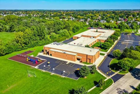 1491 Woodscreek Circle Crystal Lake IL 60014