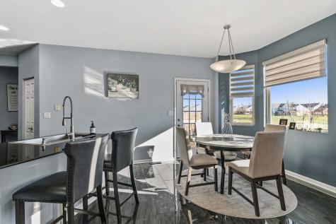 737 West Street Johns Place Addison IL 60101