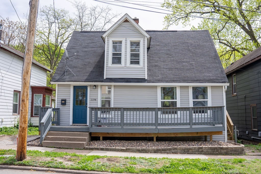 1194 23RD Street Moline IL 61265
