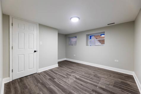 4924 West Congress Parkway Chicago IL 60644