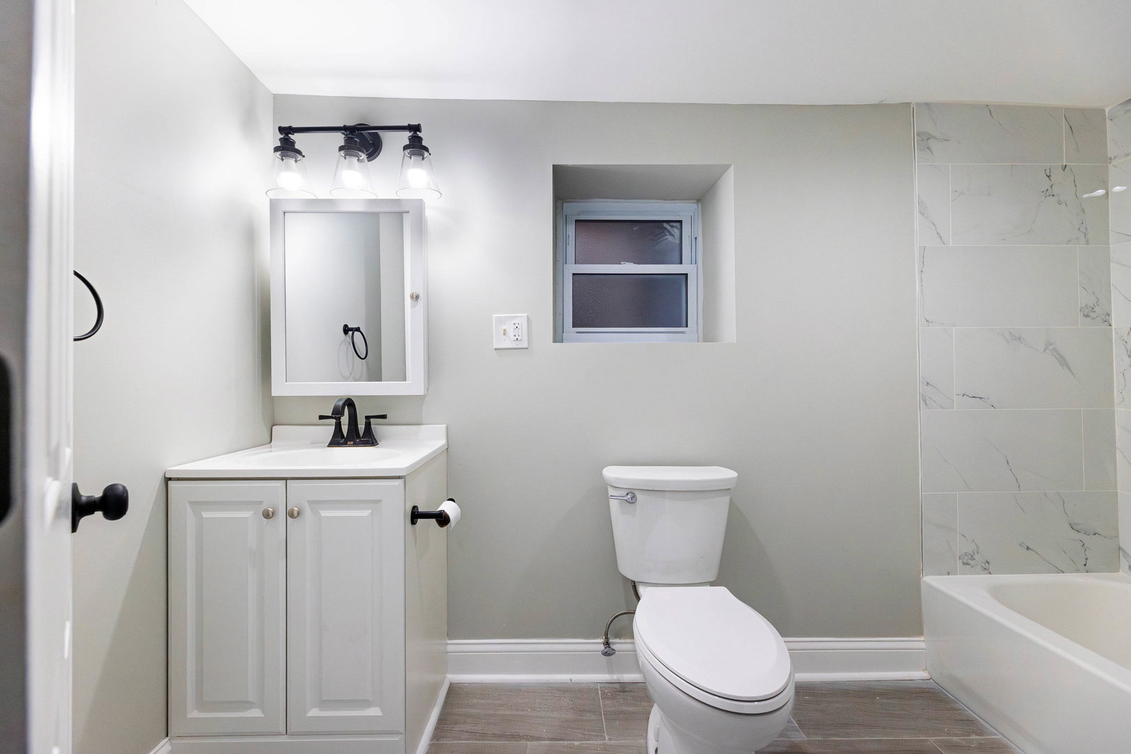 4924 West Congress Parkway Chicago IL 60644