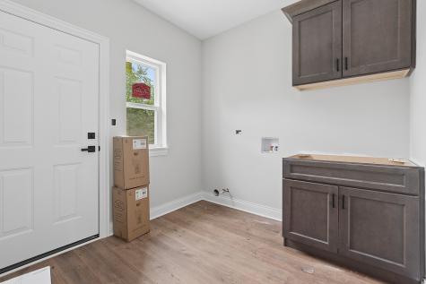 7630 West 66th Street Bedford Park IL 60501
