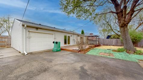 331 Fairfax Avenue Romeoville IL 60446