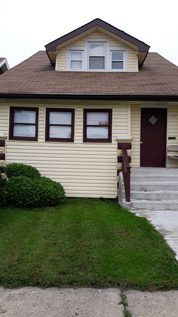 11337 South Parnell Avenue Chicago IL 60628