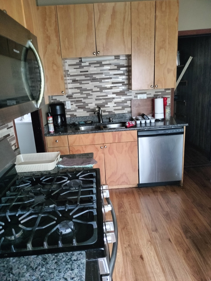 11337 South Parnell Avenue Chicago IL 60628
