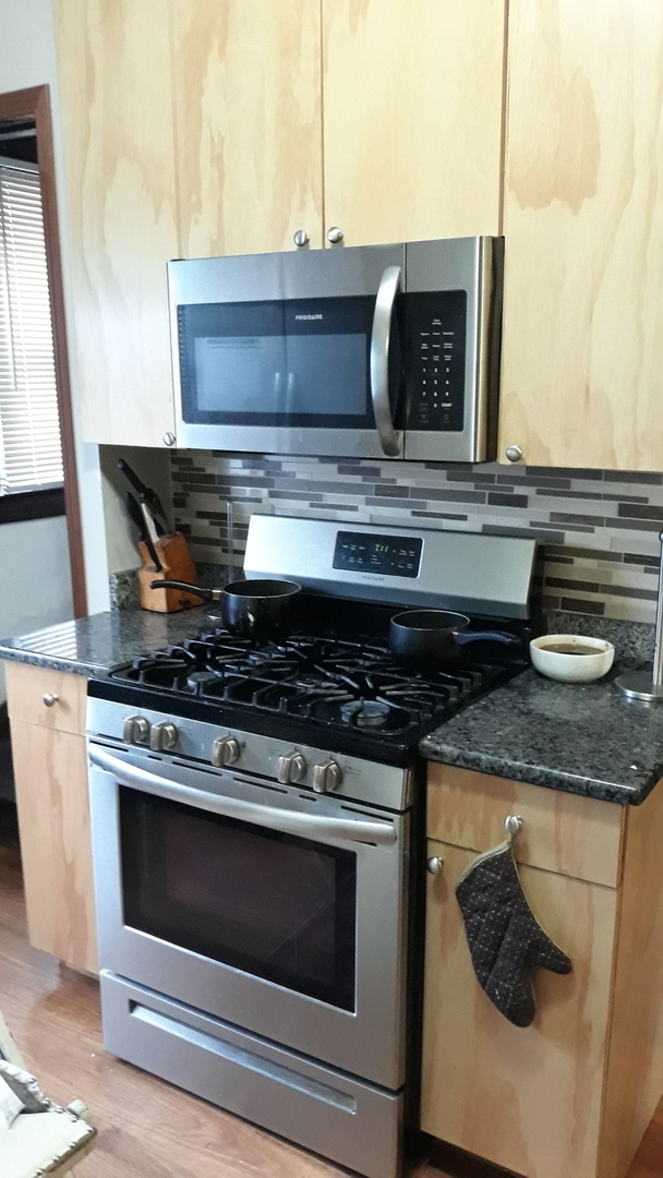 11337 South Parnell Avenue Chicago IL 60628