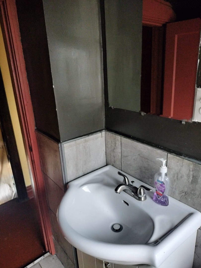 11337 South Parnell Avenue Chicago IL 60628