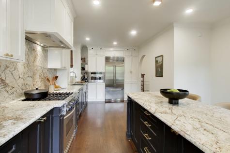 3045 West Ardmore Avenue Chicago IL 60659