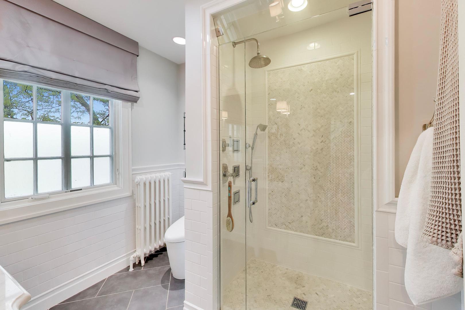 3045 West Ardmore Avenue Chicago IL 60659