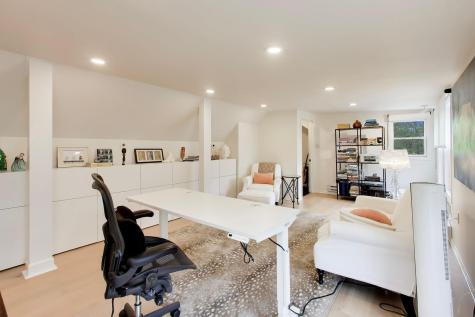 3045 West Ardmore Avenue Chicago IL 60659
