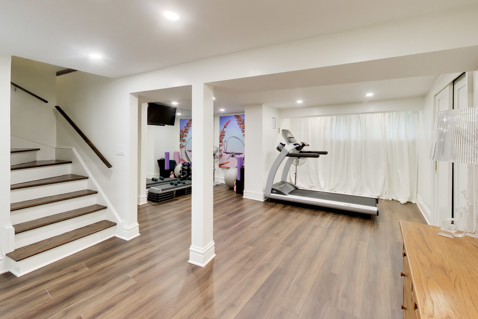 3045 West Ardmore Avenue Chicago IL 60659