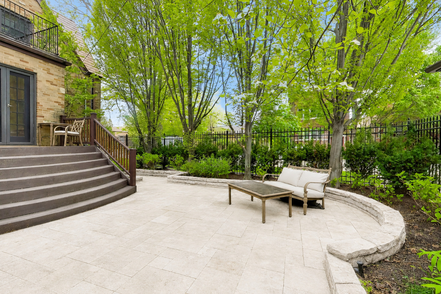 3045 West Ardmore Avenue Chicago IL 60659