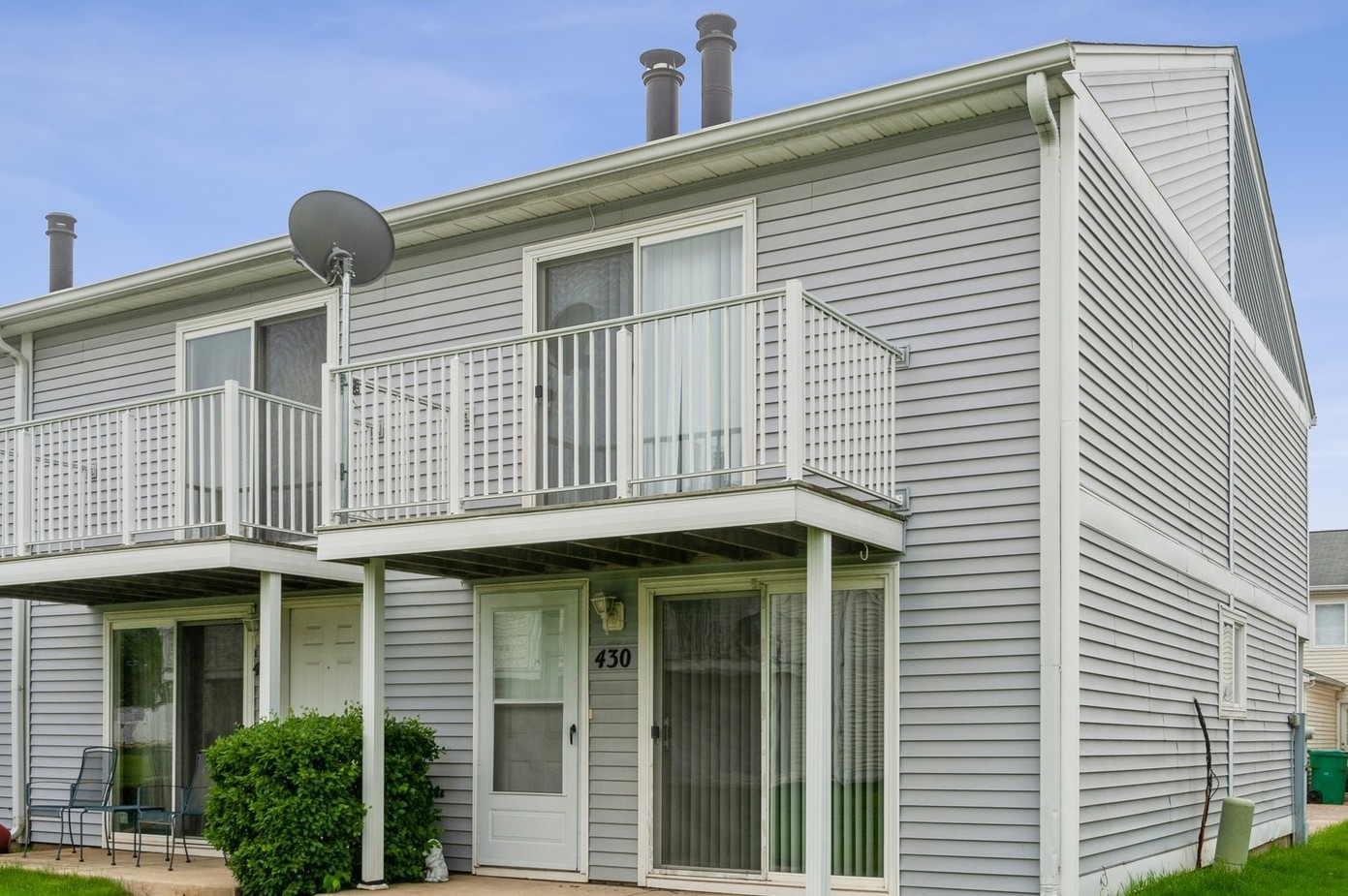 430 Meadow Green Lane Round Lake Beach IL 60073