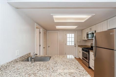 430 Meadow Green Lane Round Lake Beach IL 60073