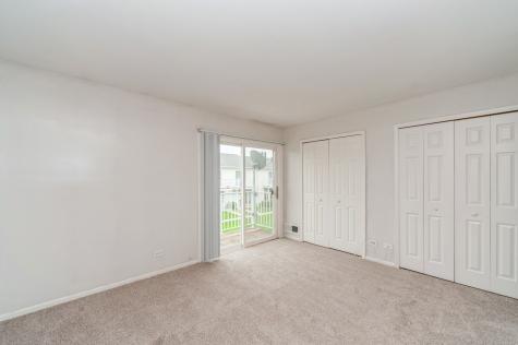 430 Meadow Green Lane Round Lake Beach IL 60073
