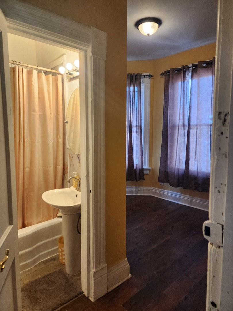 7700 South Emerald Avenue Chicago IL 60620