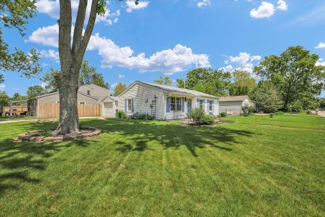 1816 Southwood Drive Champaign IL 61821