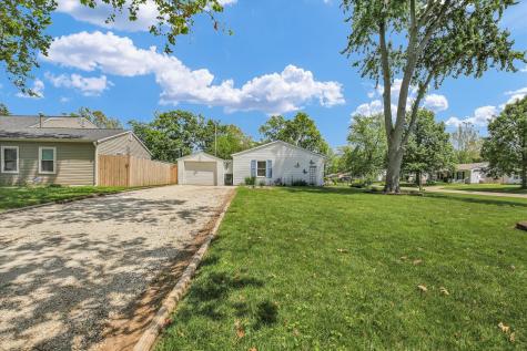 1816 Southwood Drive Champaign IL 61821