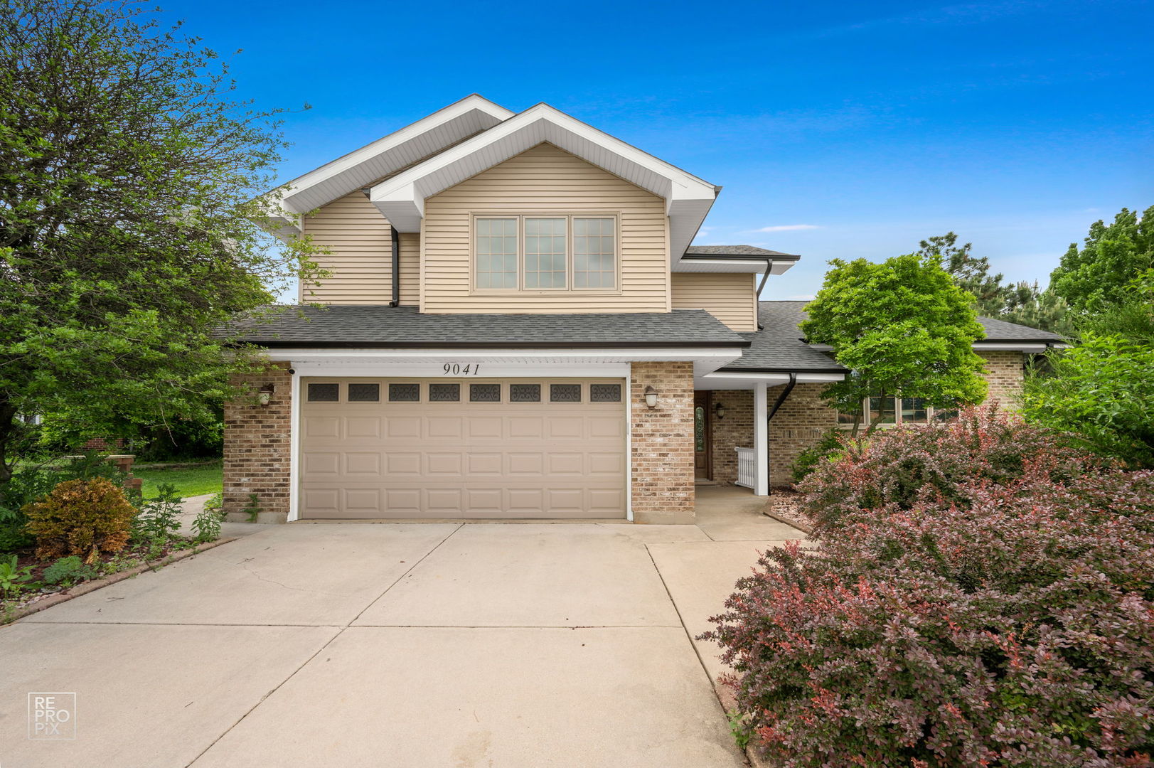 9041 Sunrise Lane Orland Park IL 60462