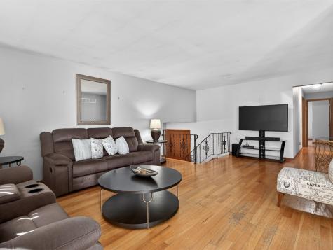 4242 Pinewood Lane Matteson IL 60443