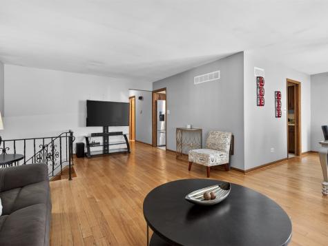 4242 Pinewood Lane Matteson IL 60443
