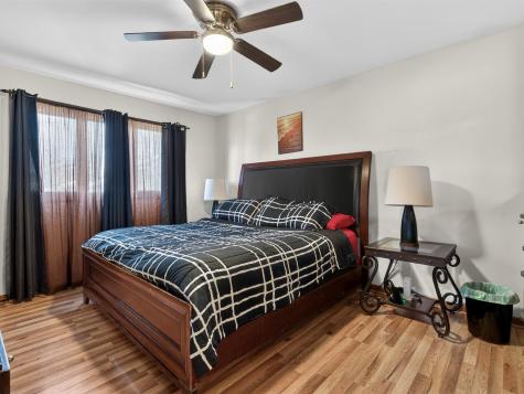 4242 Pinewood Lane Matteson IL 60443