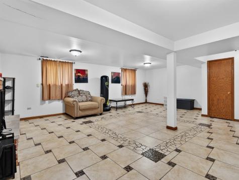 4242 Pinewood Lane Matteson IL 60443