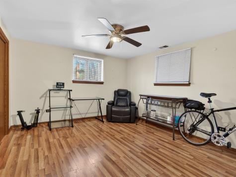 4242 Pinewood Lane Matteson IL 60443