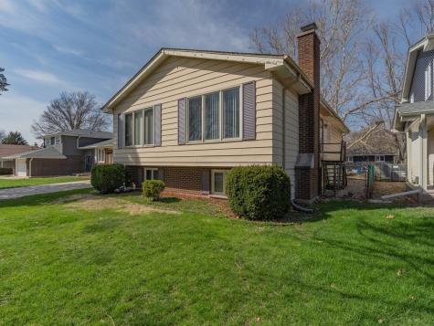 4242 Pinewood Lane Matteson IL 60443