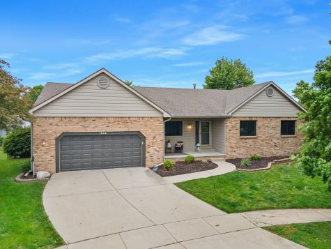 1202 Kenneth Drive Bloomington IL 61704