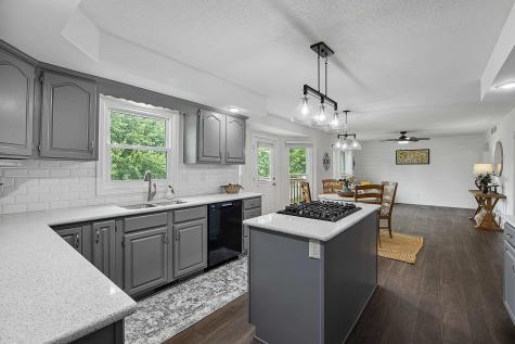 1202 Kenneth Drive Bloomington IL 61704