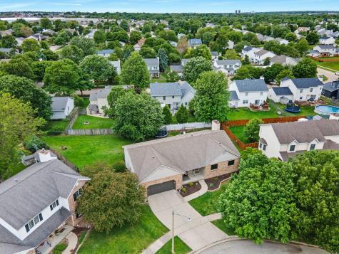 1202 Kenneth Drive Bloomington IL 61704