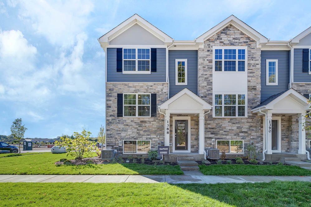 1386 Foxglove Drive Bartlett IL 60103