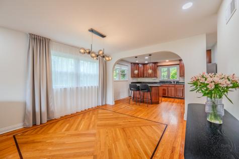 10S220 Alan Road Naperville IL 60564