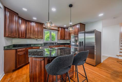 10S220 Alan Road Naperville IL 60564
