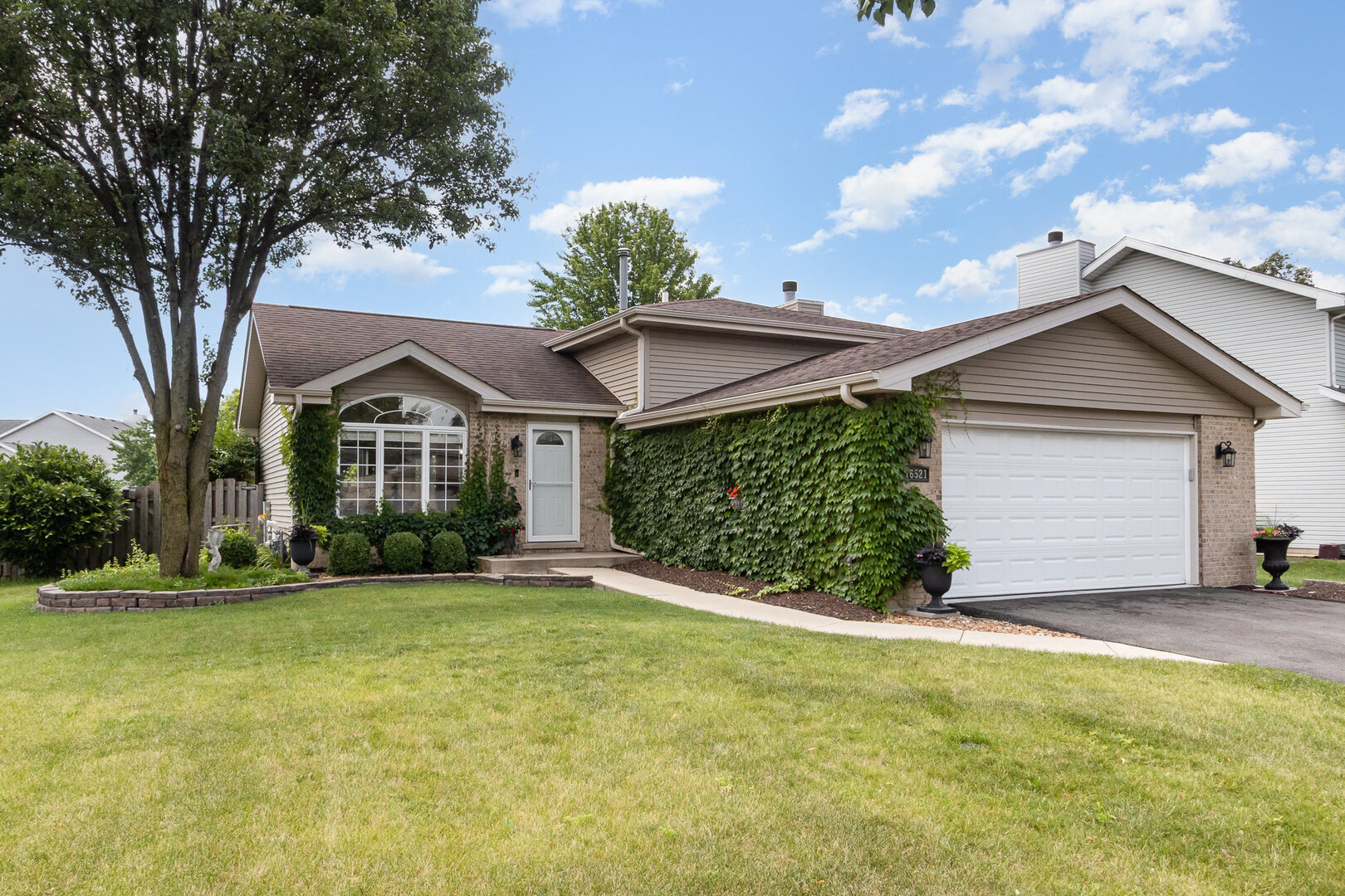 16521 West Delaware Drive Lockport IL 60441