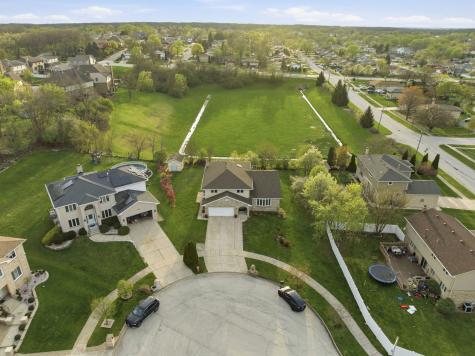 8920 Emerald Court Hickory Hills IL 60457