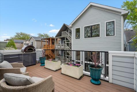 1924 West Farragut Avenue Chicago IL 60640