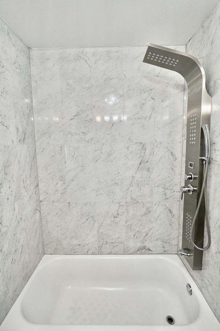 8734 South Honore Street Chicago IL 60620