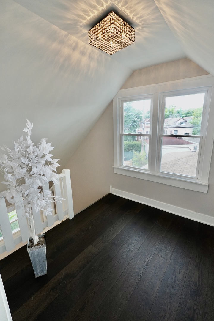 8734 South Honore Street Chicago IL 60620