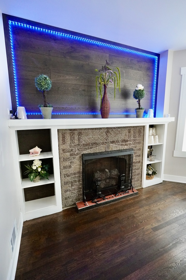 8734 South Honore Street Chicago IL 60620