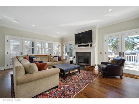 809 Elmwood Avenue Wilmette IL 60091