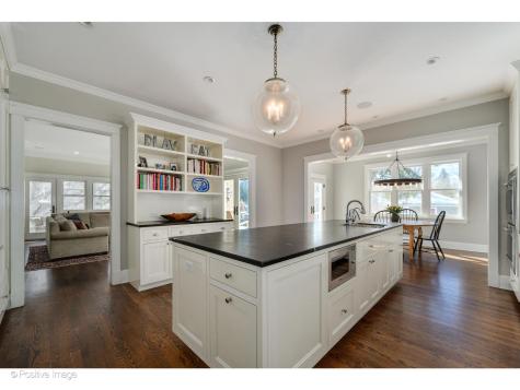 809 Elmwood Avenue Wilmette IL 60091