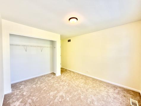 1329 Newport Street Mundelein IL 60060