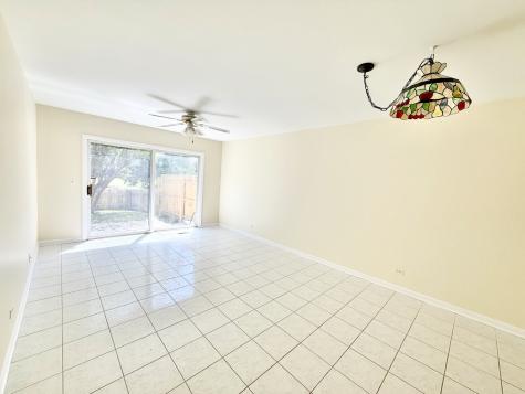 1329 Newport Street Mundelein IL 60060