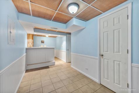 1990 Wildwood Lane Hanover Park IL 60133