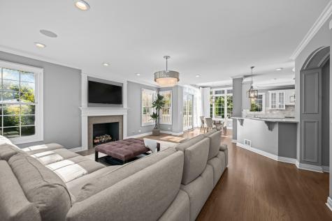 3081 Saratoga Lane Glenview IL 60026