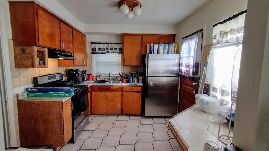 10841 South Vernon Avenue Chicago IL 60628